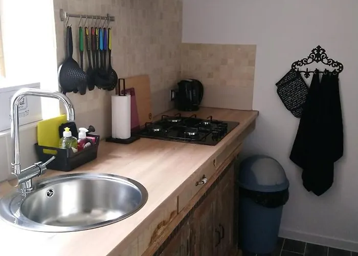 Le Petit Soleil Apartment Isserpent